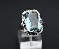 Stunning Antique Art Deco Aquamarine Ring
