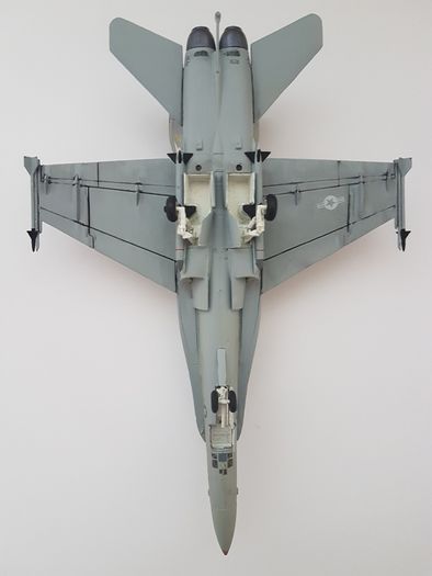Built 1/72 ESCI Boeing Mc Donnell Douglas F/A-18A US Navy Italeri Revell Airfix