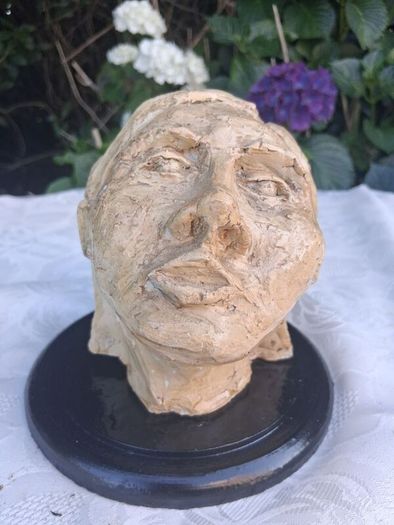 National College of Art Mid Century Paster Of Paris Mounted Bust