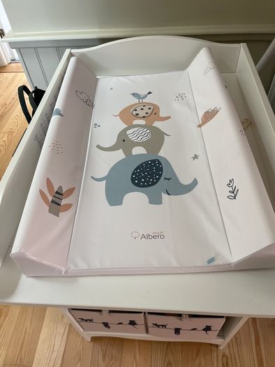 baby changing unit