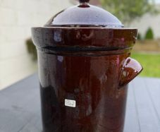 ceramic airtight fermentation crock with a lid Boleslawiec