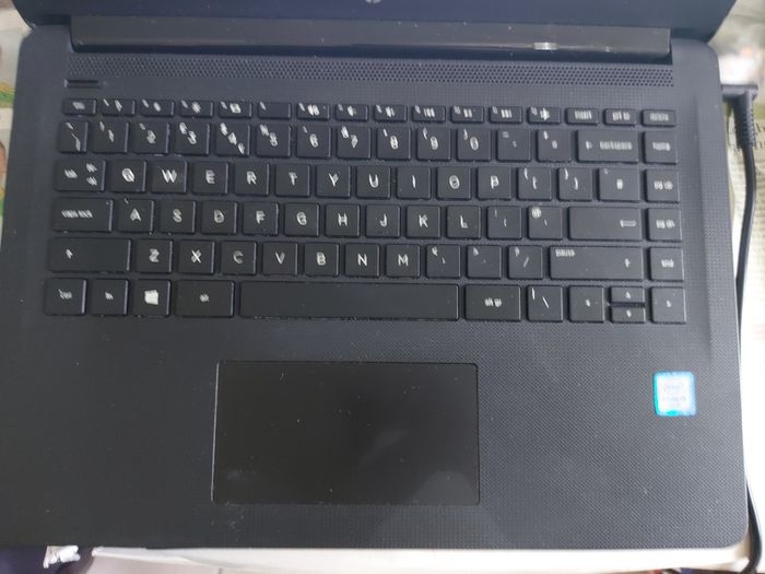 HP Laptop, TPN-Q189, Intel Core i3-6006U CPU, 2.0 GHz, 4GB Ram, 500GB HDD, Windows 10, Microsoft Edge, Chrome and VLC