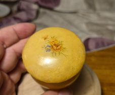 Vintage Mid Century Italian Alabaster Trinket / Jewelry Box With Flowers