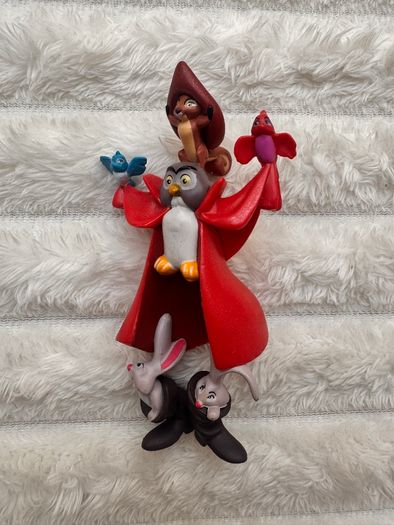 Disney Sleeping Beauty Owl As Prince Phillip aprox. 10.5 cm. Used Please see photos