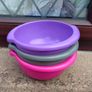 4 Small Coloured Bowls & 3 Colanders. Image 2