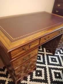 Beautiful Walnut Pedestal Desk Classic Executive Style