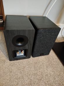 Dali Kupid Black pair Like new warranty.
