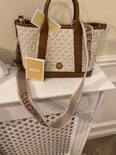 New Michael kors Tan/white handbag