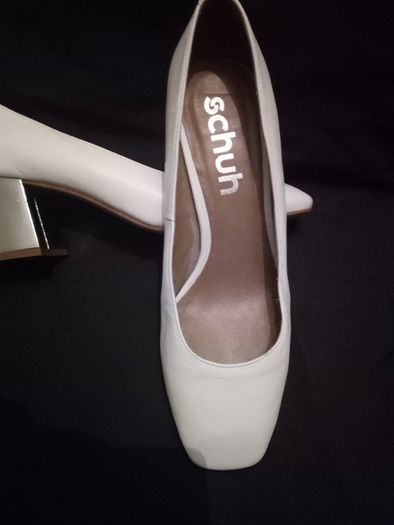 Schuh White Court Shoes