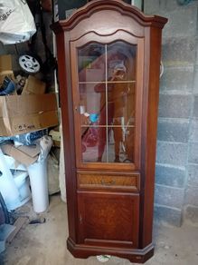 display cabinet