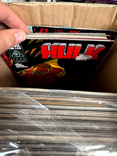 Marvel & DC Long Comic Box w 300 comics for Sale