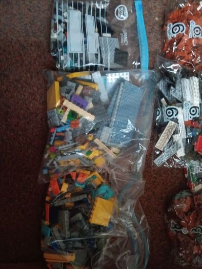 Lego Simpsons 71016 Kwik-E-Mart (mostly unopened)
