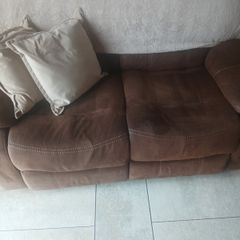 Reclining sofa