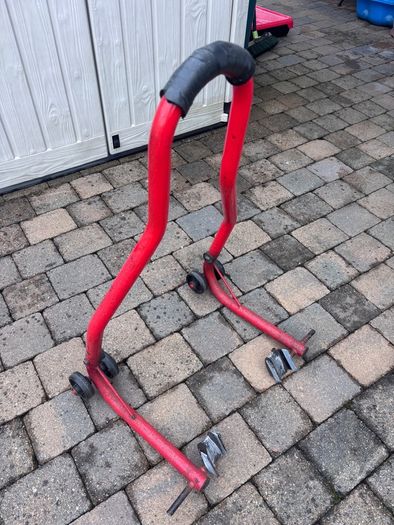 Paddock Stand - Free