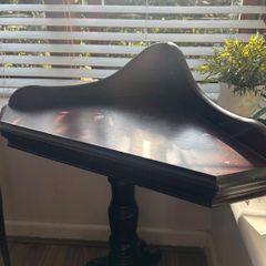 Corner Table
