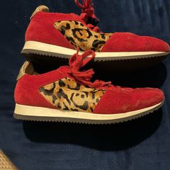 womens trainers