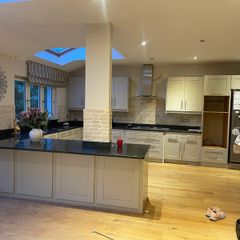 Open to offers- Entire kitchen Quartz work top solid wooden shaker style doors