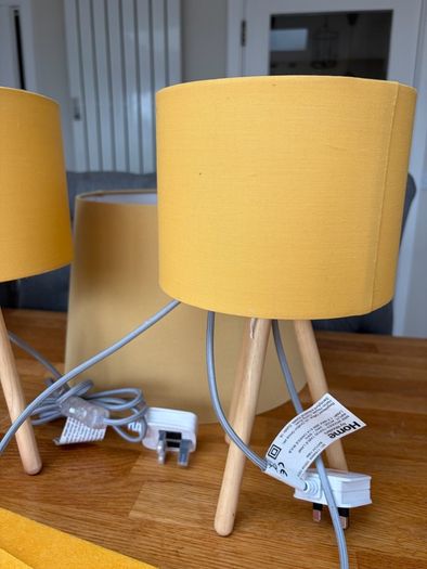 Mustard Yellow Home Decor Set   2x Tripod Lamps, Large Shade & Magazine Holder