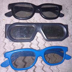 3 pairs of 3d glasses