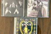 Three Byrds CDs. Two double albums. Perfect condition. Five euro each.