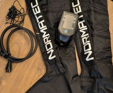 Hyperice Normatec 2.0 Leg Compression System - Mint Condition