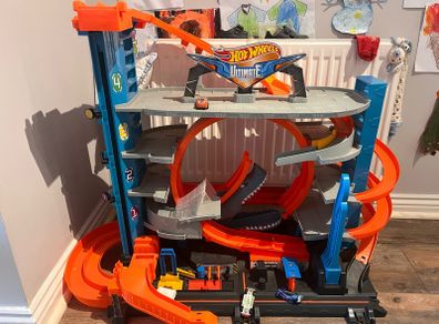 hot wheels race track