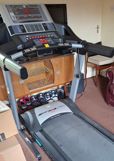 Quality Treadmill - BH F9R Dual