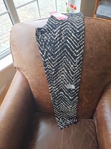 Northface girls pattern leggings Large