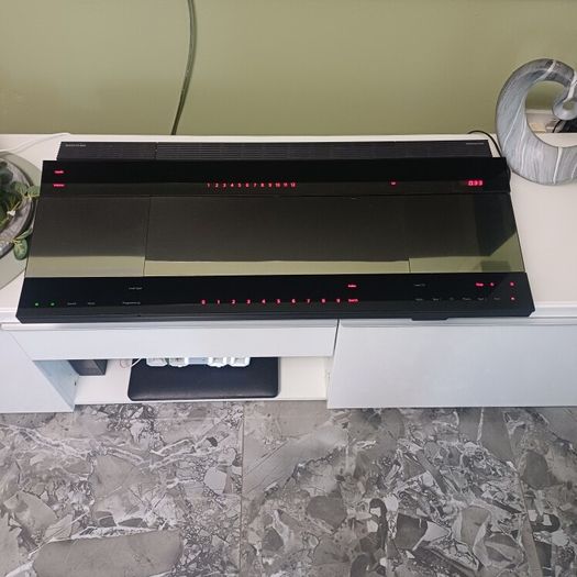 Stunning Vintage iconic Bang and Olufsen Beocenter 8000 System High power Amplifier CD player Tuner And Tape Recorder with Dolby HX Pro Stunning condition a real Timeless center piece