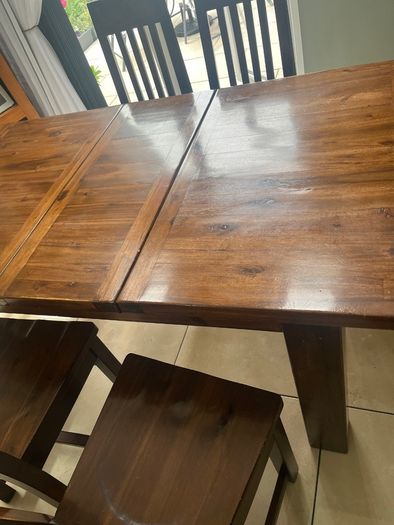 Solid wood kitchen table & 6 chairs