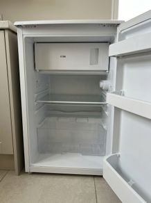 Beko Under Counter Fridge with Ice Box Model UR584APW