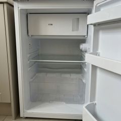 Beko Under Counter Fridge with Ice Box Model UR584APW