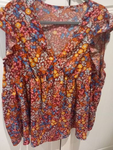 Brand New Curve tops