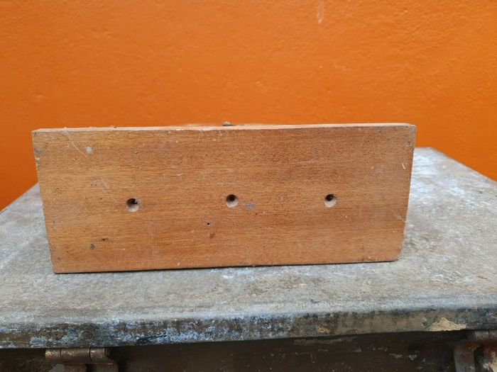 hand man clock gaa