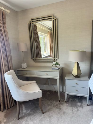 dressing table