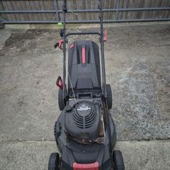 por lawn push lawnmower