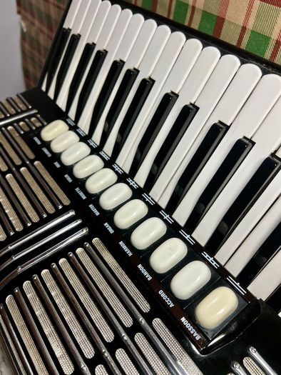 Piano accordion Hohner Morino Cassotto VN