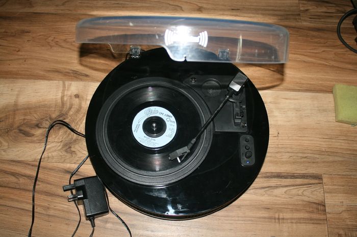 Steepletone Discgo Bluetooth Record Player