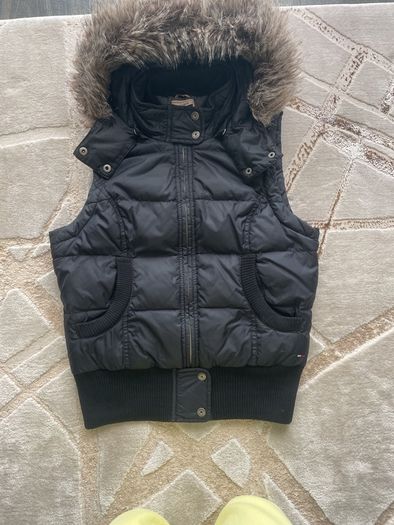Tommy Hilfiger vest (M)
