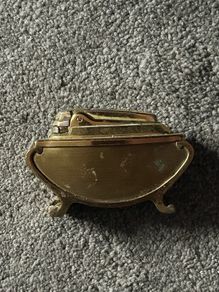 Vintage table top lighter