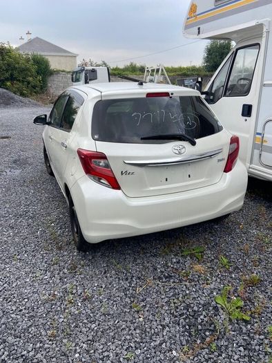 Toyota Vitz 2014 Jewela