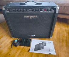 Behringer GMX210 V-Tone Combo