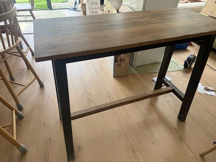 Breakfast bar - free