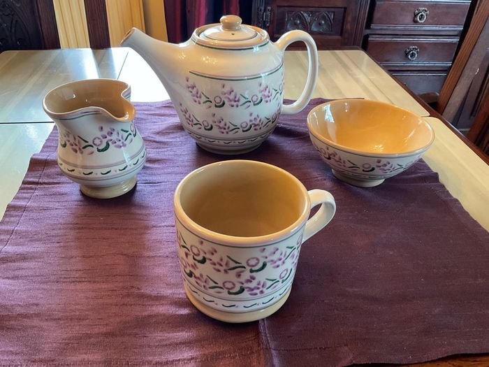Nicholas Mosse lavender  new tea set from Washington Creek USA . A tea pot, large mug, creamer and sugar bowl .