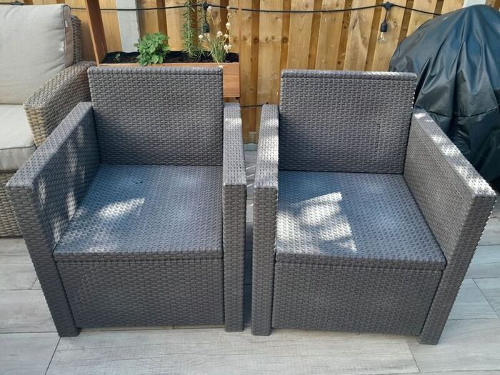 Garden furniture set
