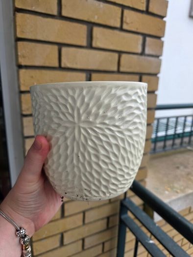 Plant pot