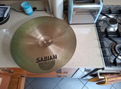 Sabian mid-range/semi pro ride