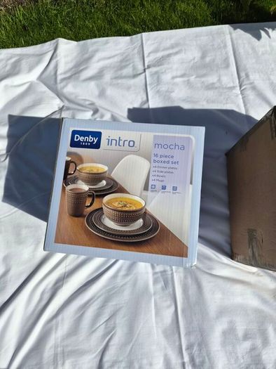Denby  Mocha 16 piece dinner set