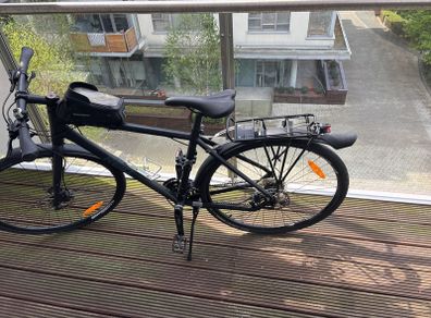 Reid x3 hybrid bike