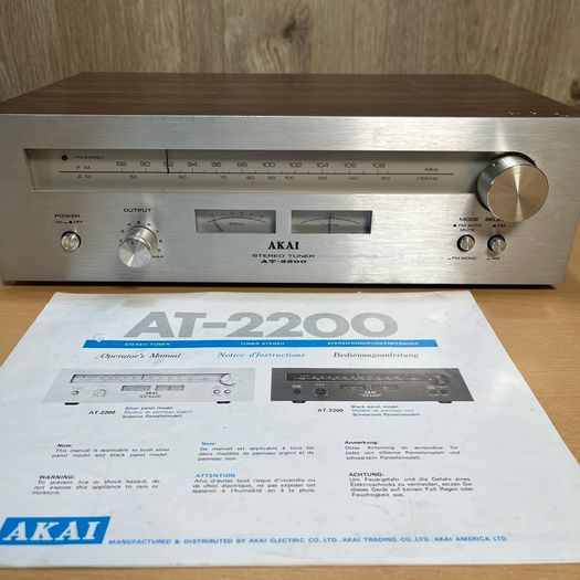 Akai AT-2200 -Vintage Silver Face Tuner Tested Working + Manual FLAWS